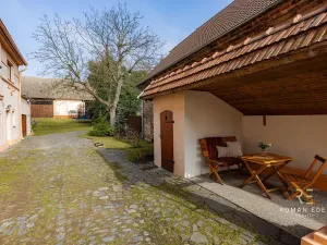 Prodej vícegeneračního domu, Chotiněves, 495 m2