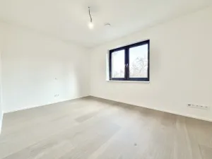 Prodej bytu 5+kk, Praha - Holyně, náměstí Pod lípou, 150 m2