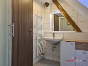 Pronájem bytu 2+kk, Hradec Králové, třída Karla IV., 70 m2