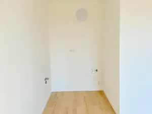 Prodej bytu 1+kk, Praha - Holešovice, Na Maninách, 26 m2