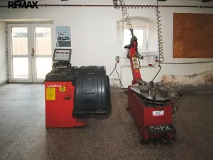 Prodej komerční nemovitosti, Církvice, 6984 m2