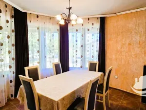 Prodej rodinného domu, Karnobat, Bulharsko, 206 m2