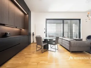 Prodej bytu 2+kk, Praha - Vysočany, Oktábcových, 72 m2
