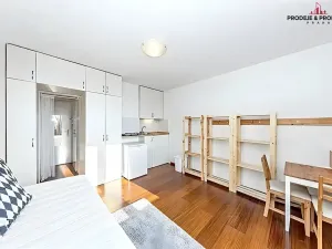 Prodej bytu 1+kk, Praha - Holešovice, Vinařská, 25 m2