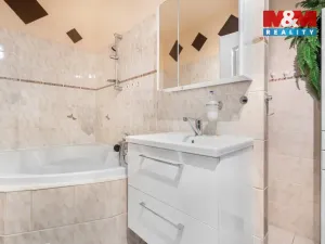 Prodej bytu 4+1, Česká Lípa, Kunratická, 96 m2