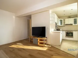 Pronájem bytu 2+kk, Čelákovice, Rumunská, 50 m2