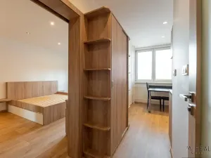 Pronájem bytu 1+1, Ostrava, Varenská, 36 m2