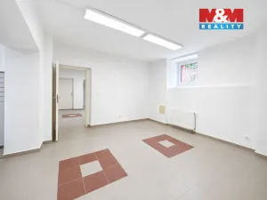 Pronájem kanceláře, Kladno, Pavlisova, 140 m2