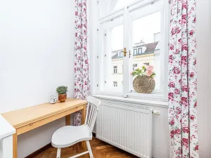 Pronájem bytu 3+kk, Praha - Nové Město, Koubkova, 61 m2