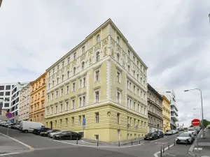 Pronájem bytu 3+kk, Praha - Smíchov, Kmochova, 69 m2