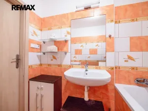 Pronájem bytu 4+kk, Praha - Libeň, Na hájku, 75 m2