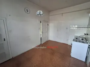 Prodej bytu 4+1, Znojmo, 17. listopadu, 100 m2