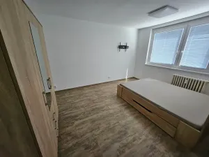 Prodej bytu 1+1, Zlín, Dlouhá, 31 m2