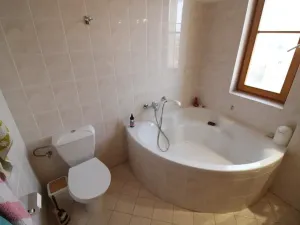 Pronájem bytu 2+kk, Praha - Břevnov, Šlikova, 75 m2