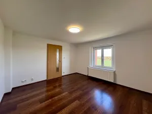 Pronájem bytu 3+1, Všetaty, 83 m2