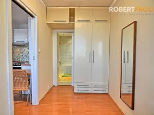 Pronájem bytu 2+kk, Praha - Ruzyně, Dědinská, 42 m2
