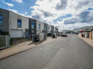 Prodej rodinného domu, Praha - Cholupice, Zálužická, 153 m2