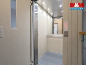 Prodej bytu 2+1, Praha, K louži, 46 m2