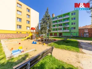 Prodej bytu 3+1, Pohořelice, nám. Svobody, 72 m2