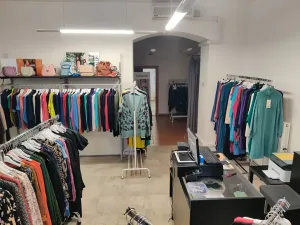 Pronájem obchodního prostoru, Ústí nad Labem, Pařížská, 56 m2