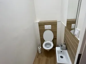 Pronájem bytu 3+1, Praha - Vysočany, Poděbradská, 74 m2