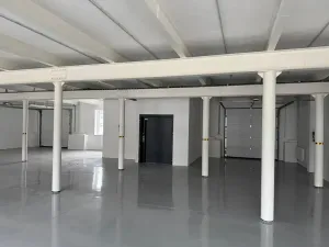 Pronájem skladu, Ostrov, 370 m2