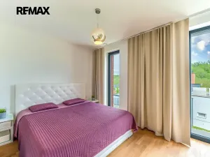 Pronájem rodinného domu, Praha - Dejvice, V Šáreckém údolí, 201 m2