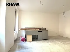Pronájem obchodního prostoru, Praha - Vinohrady, Budečská, 78 m2
