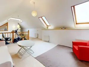 Pronájem rodinného domu, Praha - Hostivař, Mezi potoky, 200 m2