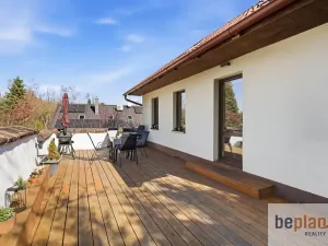 Prodej rodinného domu, Kamenice, Lomená, 161 m2