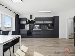 Pronájem bytu 3+kk, Karlovy Vary, Dubová, 83 m2