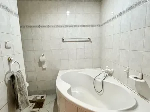 Prodej bytu 3+1, Chomutov, Palackého, 73 m2