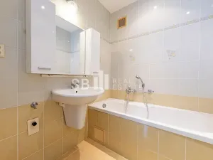 Prodej bytu 2+1, Mohelnice, nám. Kosmonautů, 52 m2