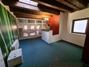 Pronájem kanceláře, Plzeň, Pražská, 162 m2