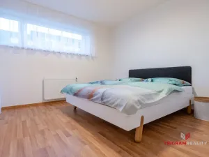 Pronájem bytu 2+kk, Hradec Králové - Nový Hradec Králové, Antonína Petrofa, 50 m2