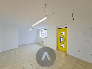 Pronájem obchodního prostoru, Rosice, Trávníky, 70 m2