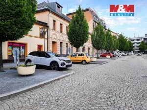 Pronájem obchodního prostoru, Jeseník, Masarykovo nám., 335 m2