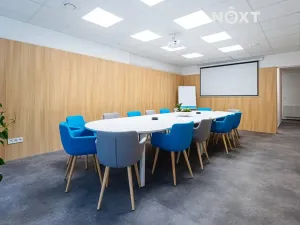 Prodej kanceláře, Pardubice, Na Spravedlnosti, 200 m2