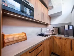 Prodej kanceláře, Pardubice, Na Spravedlnosti, 200 m2