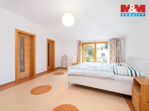 Prodej rodinného domu, Praha - Dejvice, V Šáreckém údolí, 230 m2