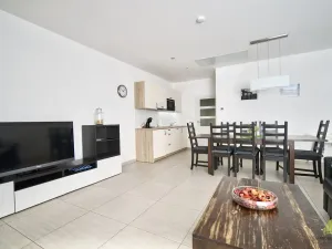 Prodej ubytování, Hlohovec, K zámečku, 144 m2