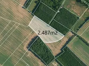 Prodej podílu pole, Praha - Kolovraty, 2486 m2