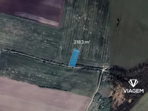 Prodej podílu pole, Jeviněves, 727 m2