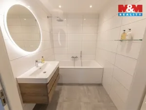 Prodej bytu 2+kk, Cvikov - Cvikov II, Sídliště, 43 m2