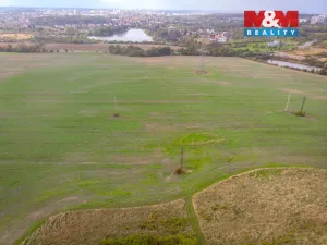 Prodej pole, Praha - Šeberov, 2421 m2