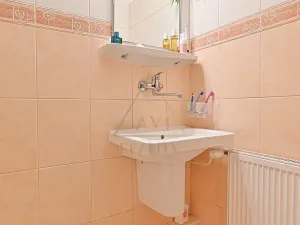 Prodej rodinného domu, Hřebeč, nám. Draha, 150 m2