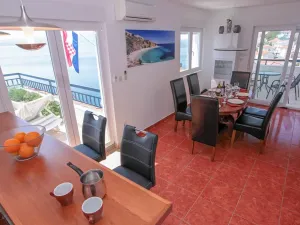 Prodej bytu 4+kk, Komarna, Chorvatsko, 111 m2