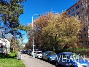 Pronájem bytu 2+kk, Praha - Kobylisy, Mirovická, 40 m2