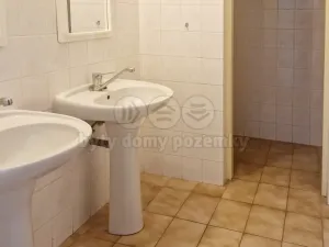 Pronájem obchodního prostoru, Chomutov, Vršovců, 145 m2