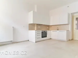 Pronájem bytu 3+1, Praha - Nové Město, Podskalská, 100 m2